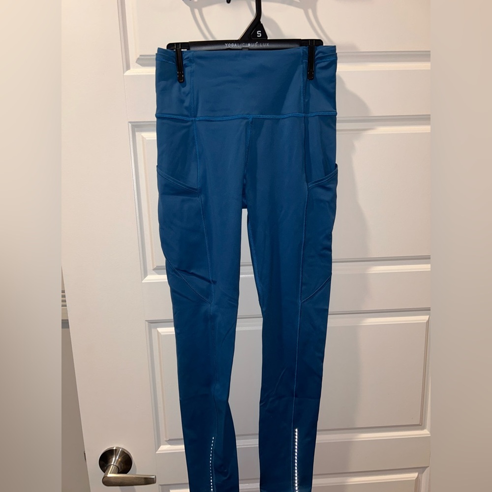 Lululemon leggings size 4